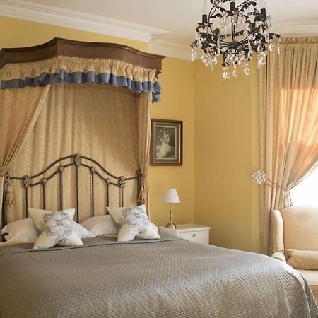 Albert & Victoria Guest House Истборн Екстериор снимка